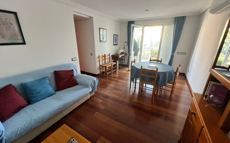 PLANTA BAJA EN SES PAISSES CON TERRAZA , JARDÍN Y PARKING