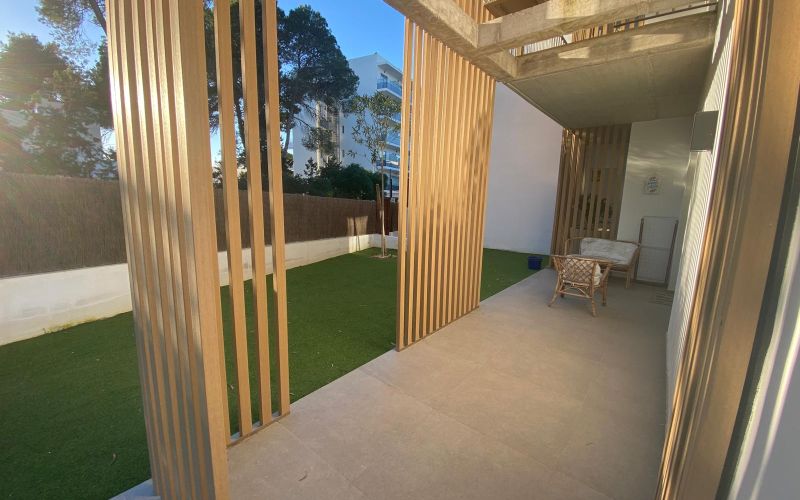 PLANTA BAJA  A ESTRENAR MUY CERCA  DE LA PLAYA