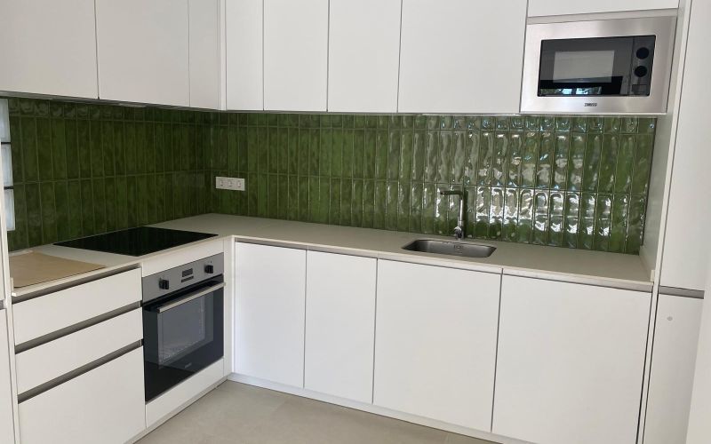 PLANTA BAJA  A ESTRENAR MUY CERCA  DE LA PLAYA