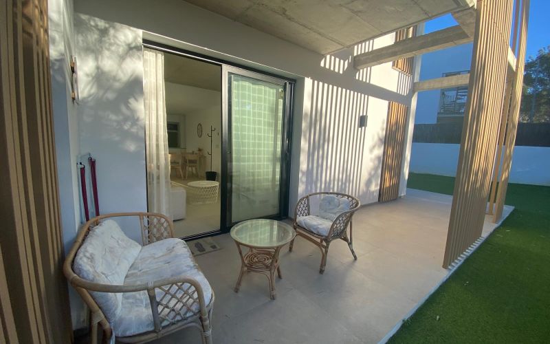 PLANTA BAJA  A ESTRENAR MUY CERCA  DE LA PLAYA