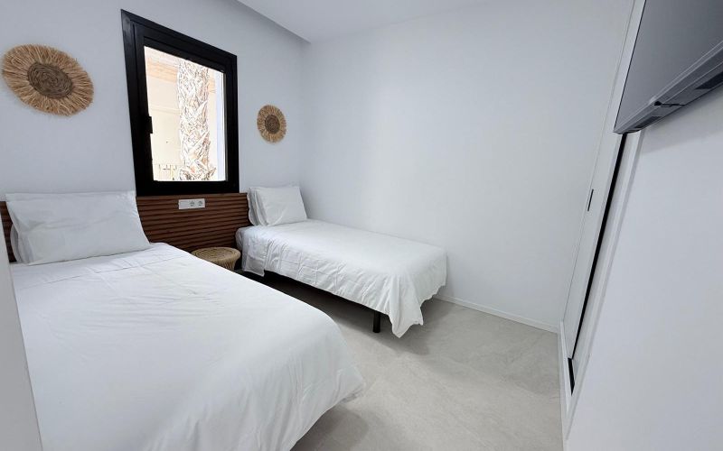 ESPECTACULAR PLANTA BAJA CERCA DE LA PLAYA