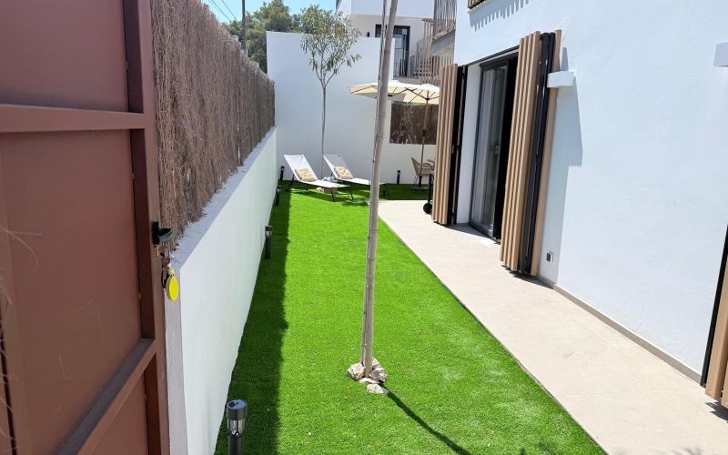 ESPECTACULAR PLANTA BAJA CERCA DE LA PLAYA