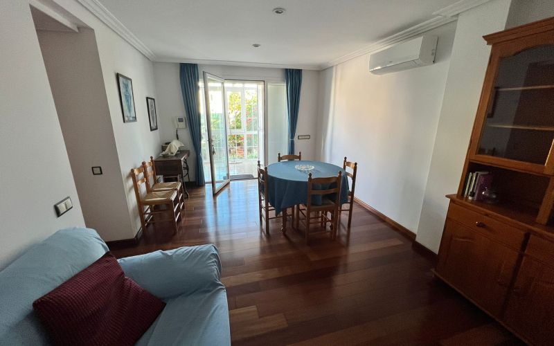 PLANTA BAJA EN SES PAISSES CON TERRAZA , JARDÍN Y PARKING